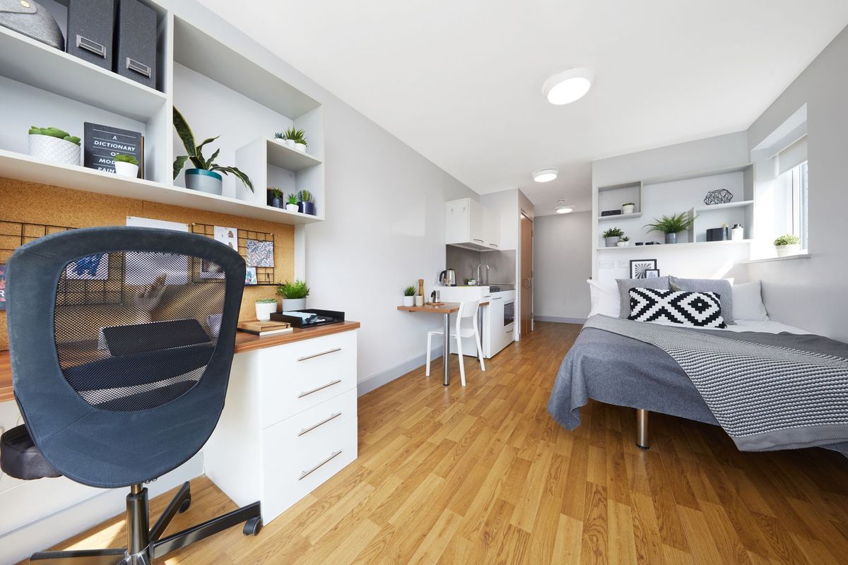 Hall Earlsdon Street - 3