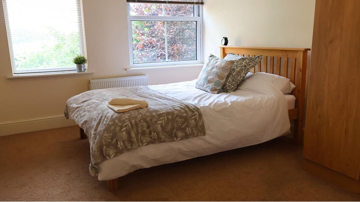 Hall - Eviton House - 2