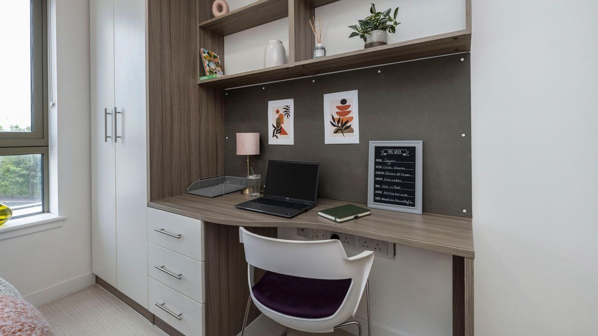 Hall - Foundry Courtyard - 10