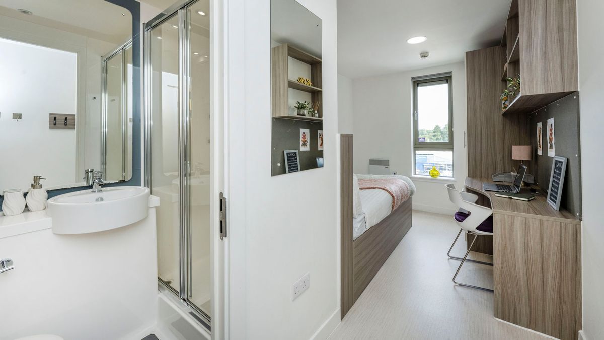 Hall - Foundry Courtyard - 9