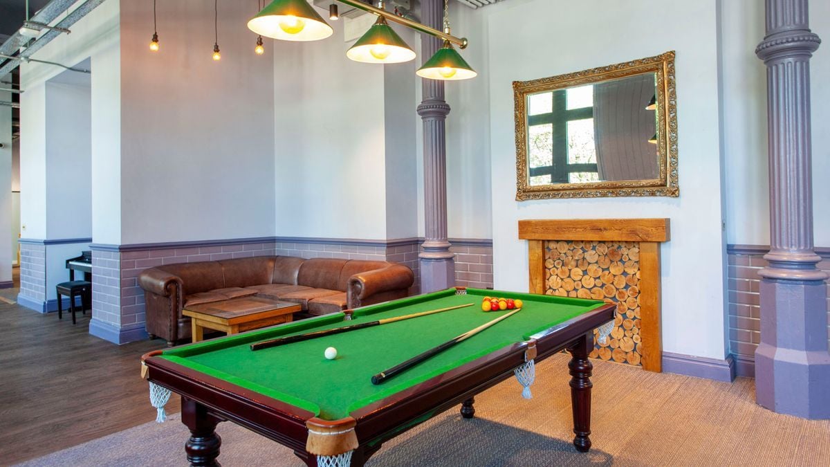 Hall - Gillows - 6