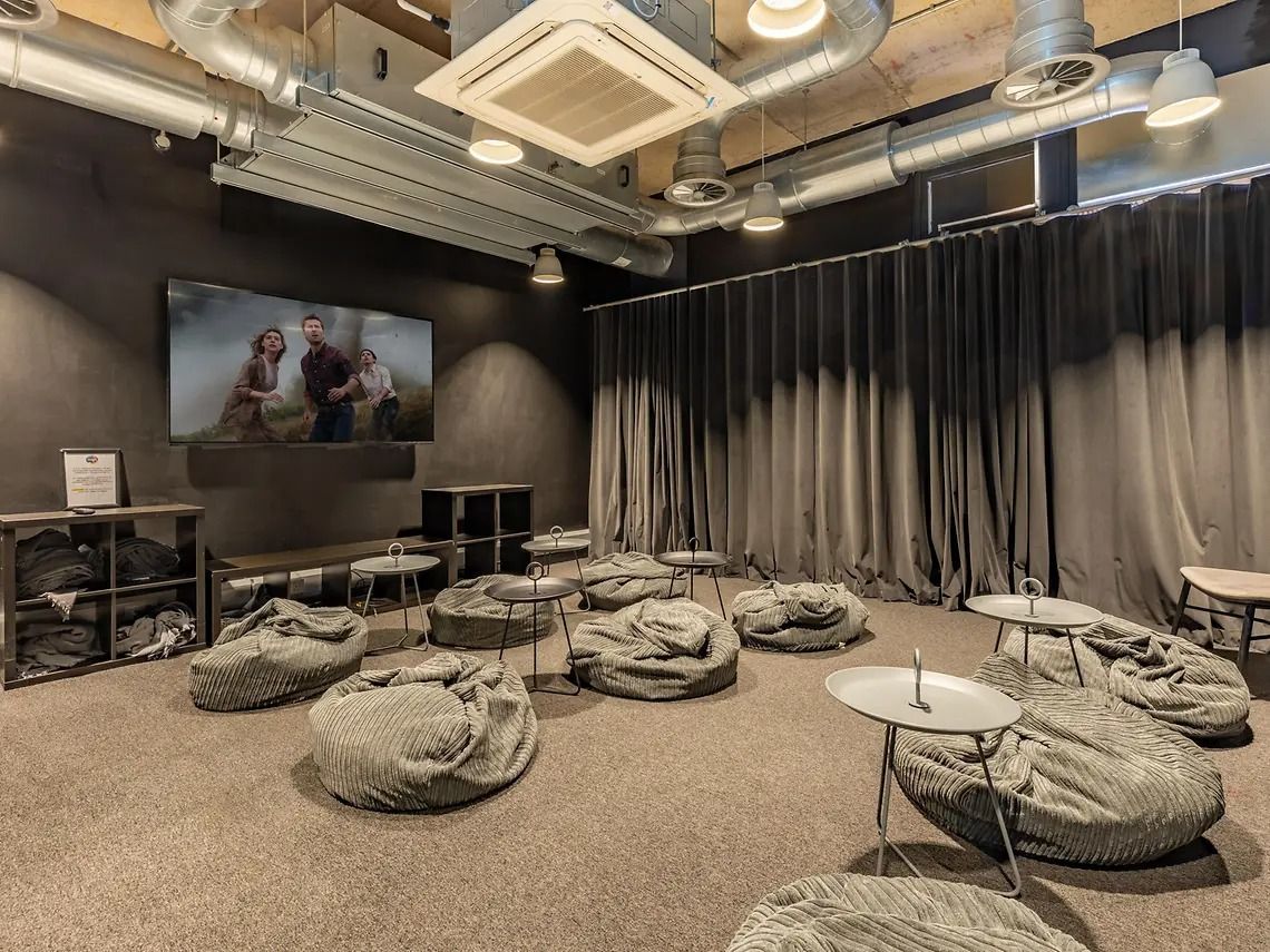 Hall - Globe Works - 8