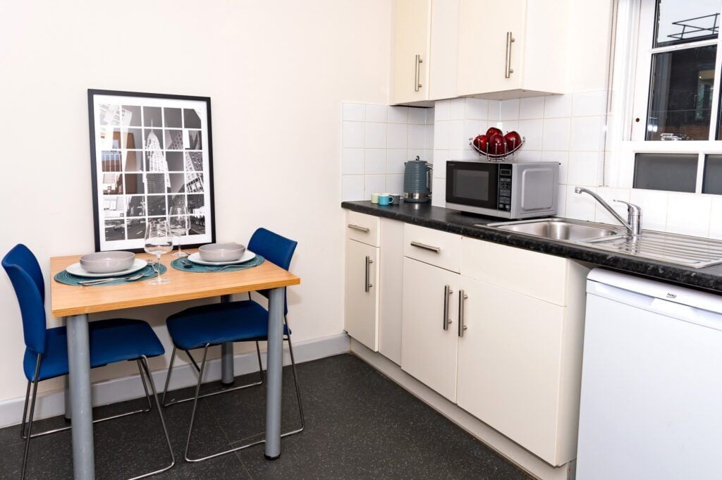 Hall - Goodenough College - 5