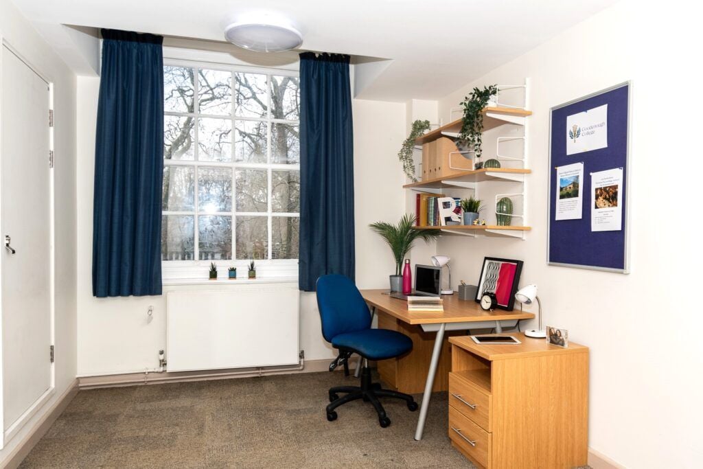 Hall - Goodenough College - 9