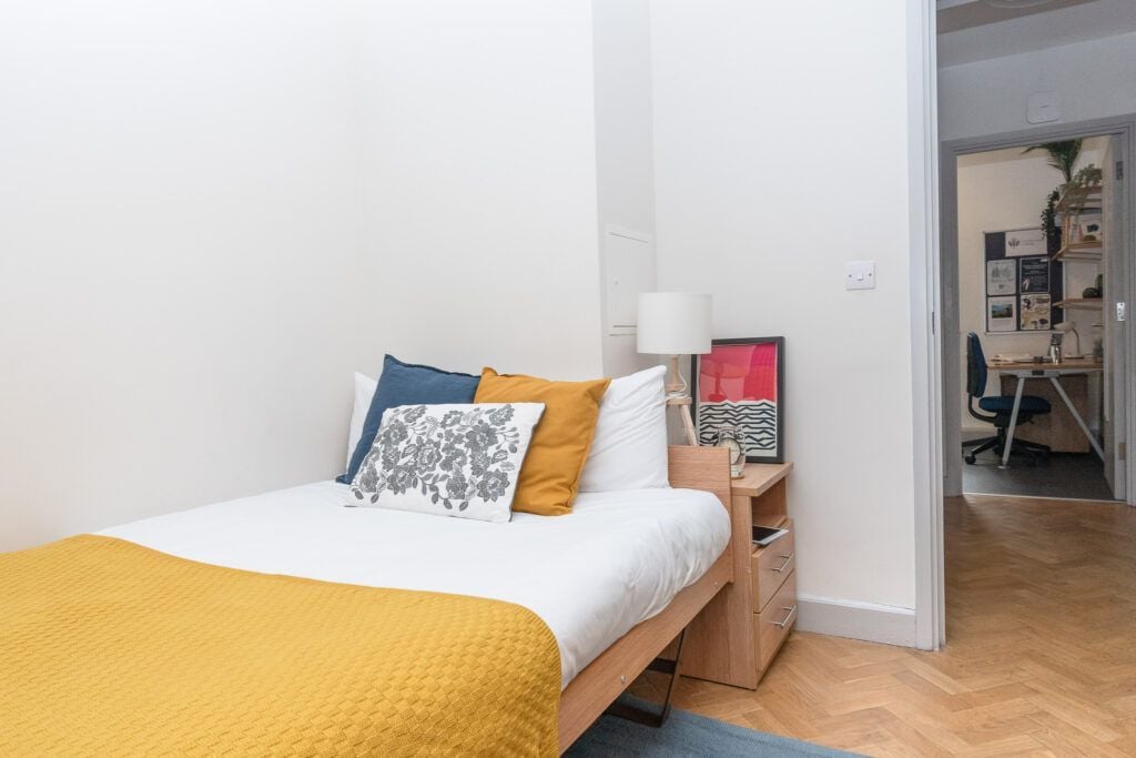 Hall - Goodenough College - 4