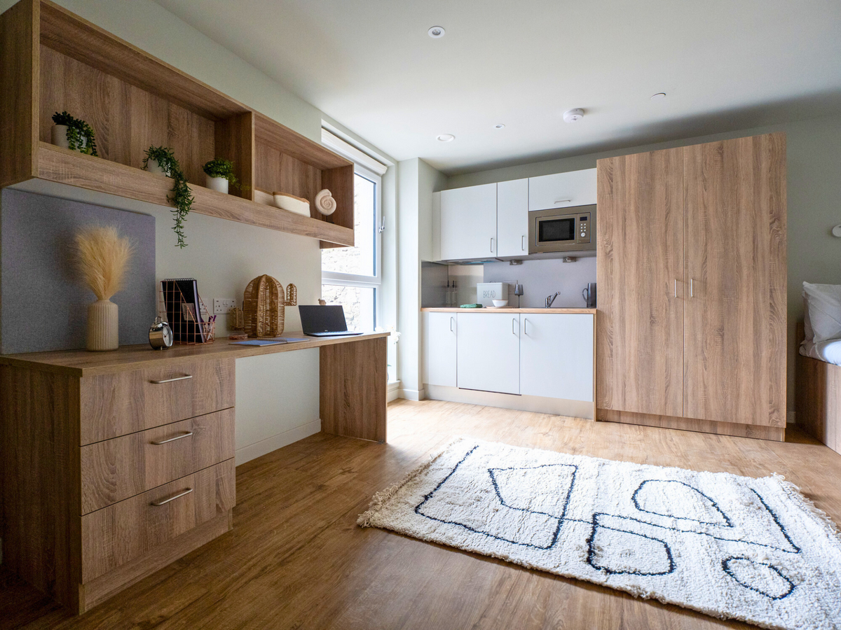 Hall - Greenmarket Studios - 9