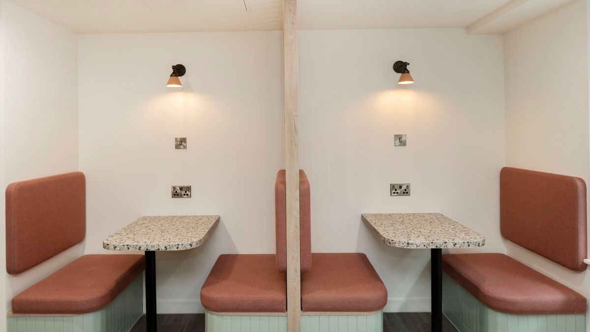 Hall - Headrow Court - 6