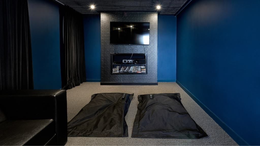 Hall - Heantun Point - 5