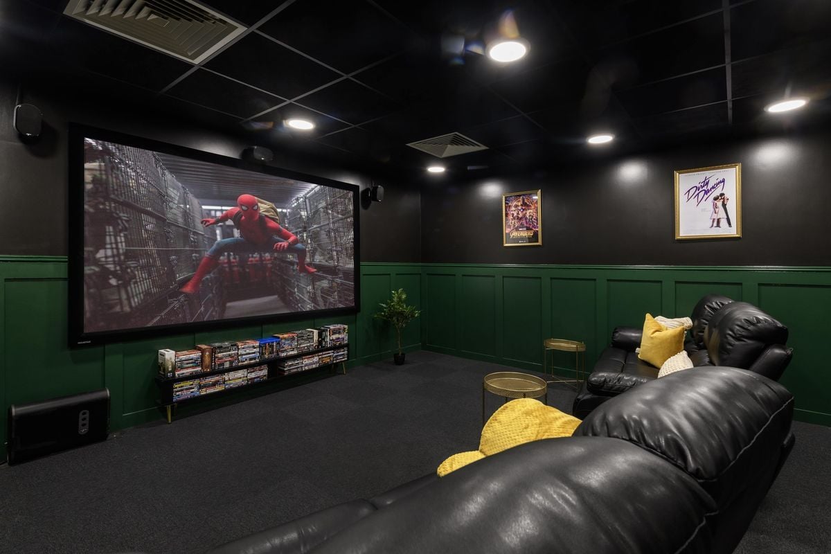 Hall - Hope Street - 4