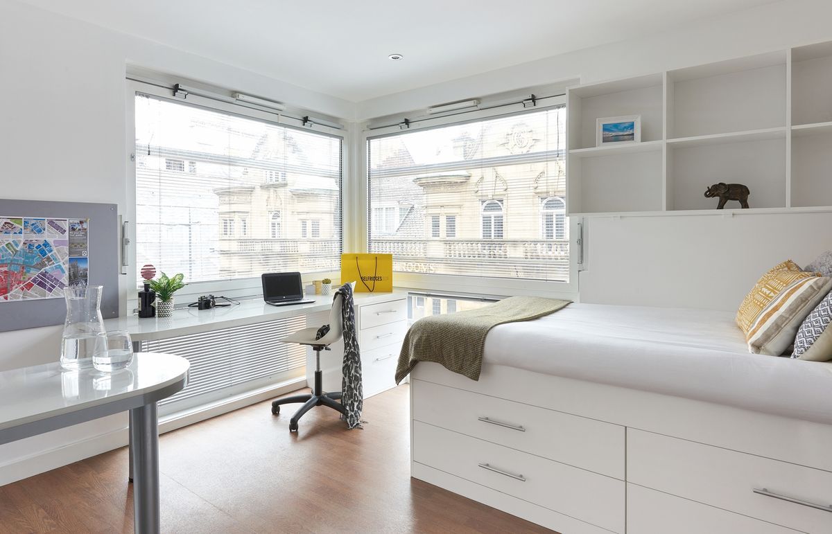 Hall - Hope Street - 0