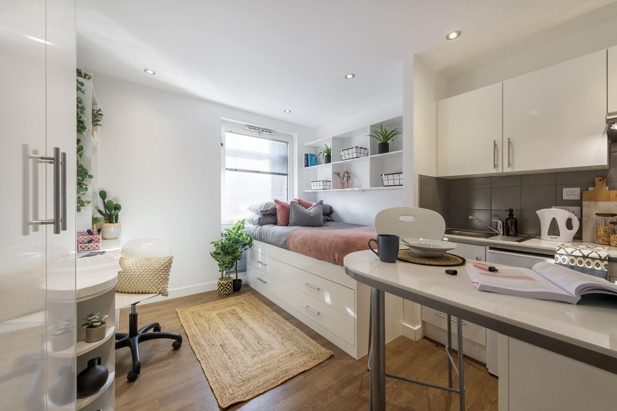 Hall - Hope Street - 1