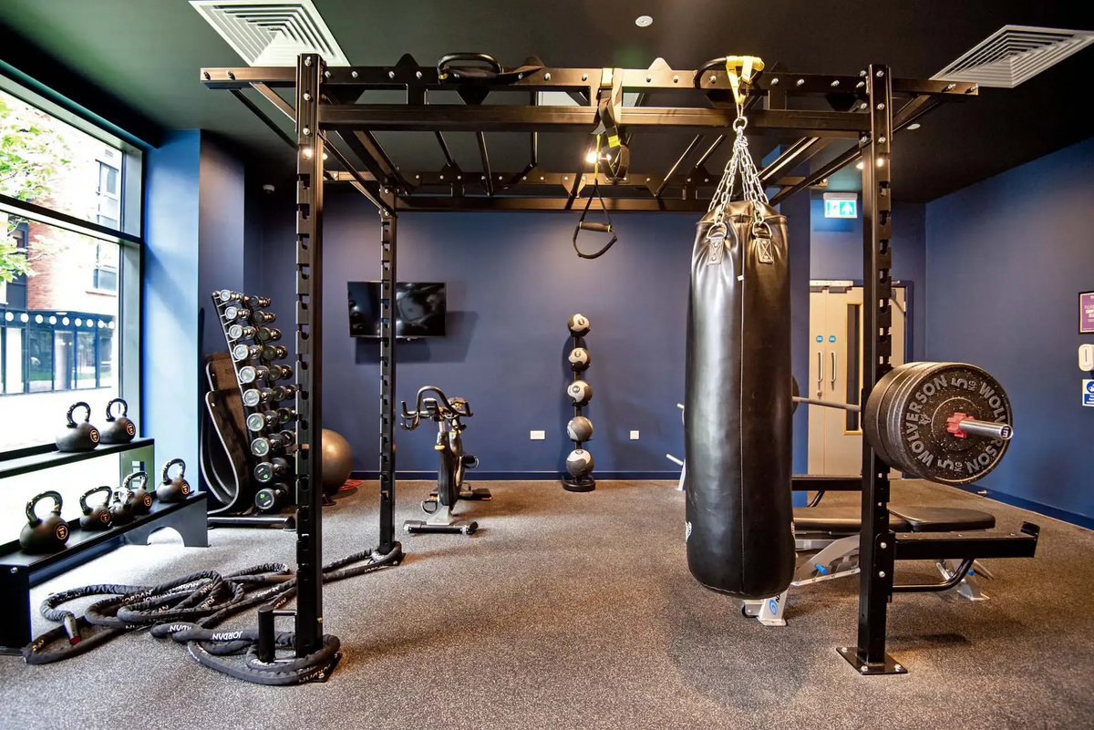 Hall - Howard Gardens - 8