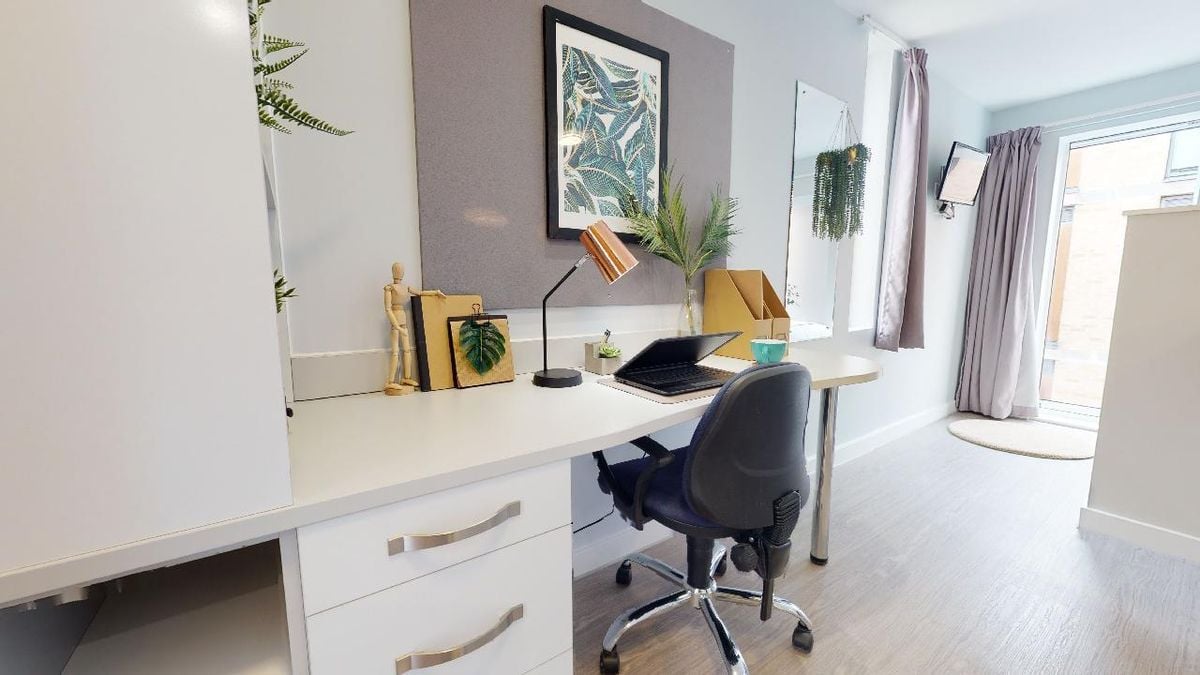 Hall iQ Alice House - 1