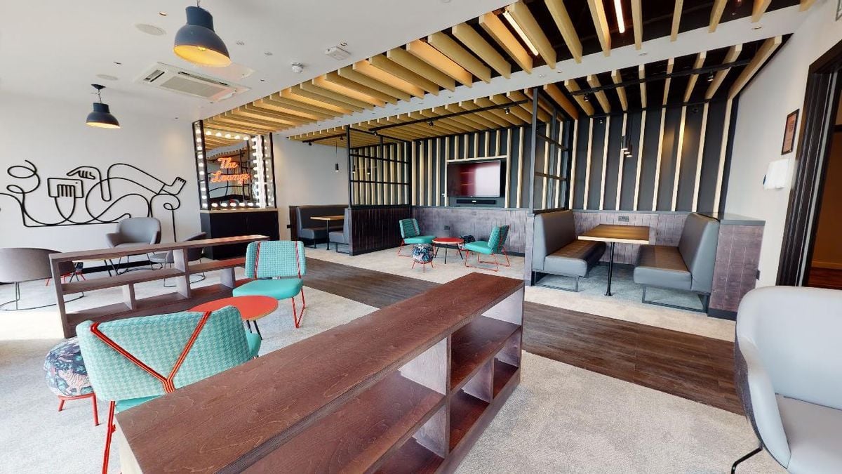 Hall iQ Altus House - 6