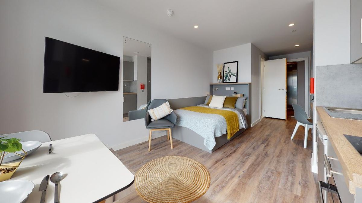 Hall iQ Altus House - 4