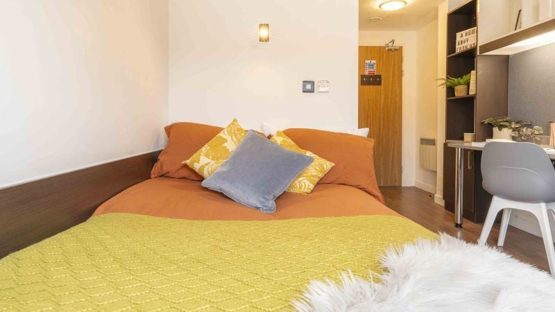 Hall iQ Astor House - 1