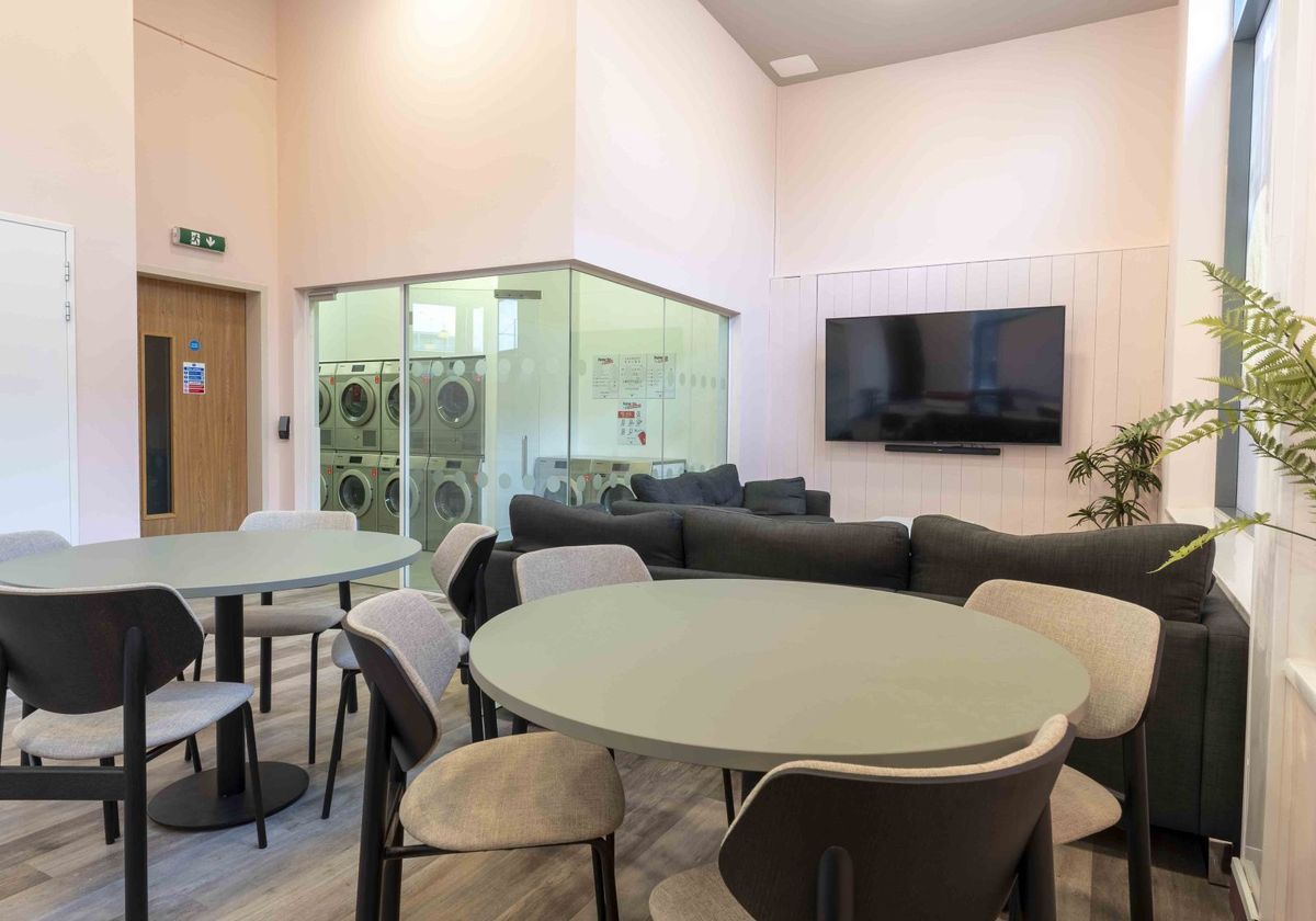 Hall iQ Astor House - 4