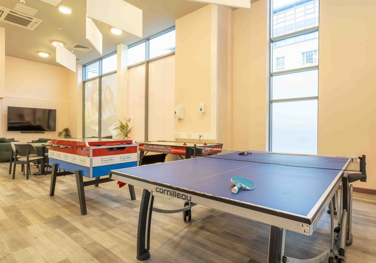 Hall iQ Astor House - 8