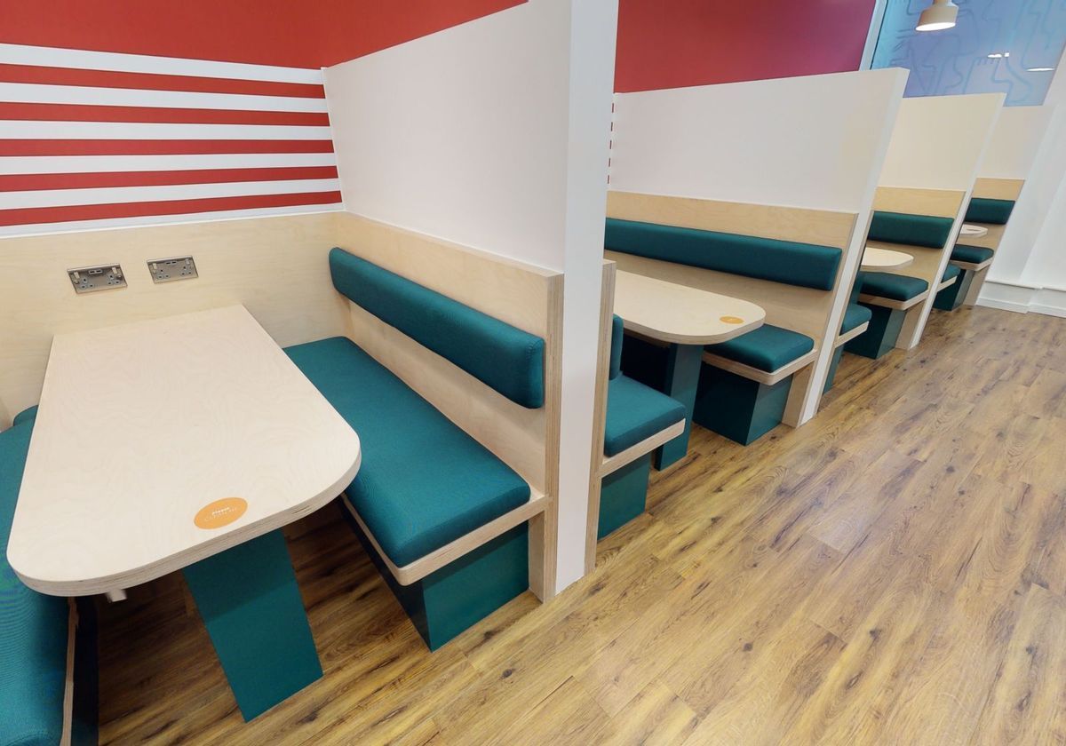 Hall iQ Bankside - 5