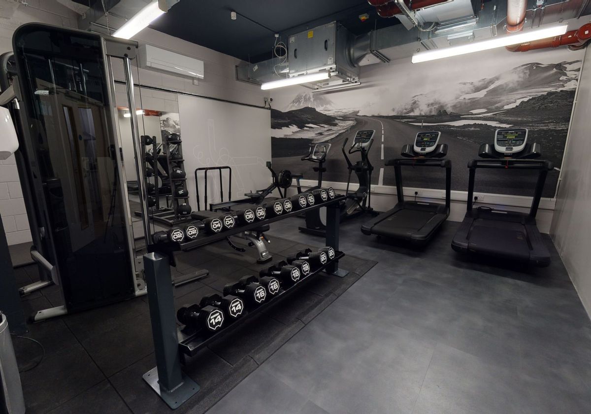 Hall iQ Bankside - 6