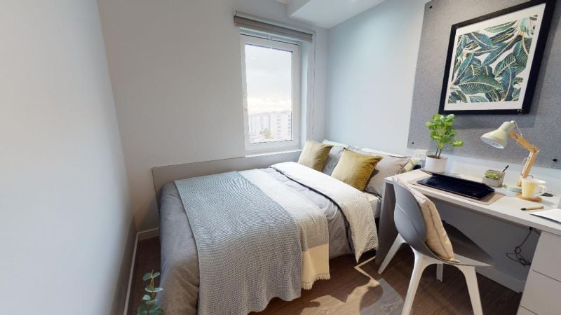 Hall iQ Broderick House - 0