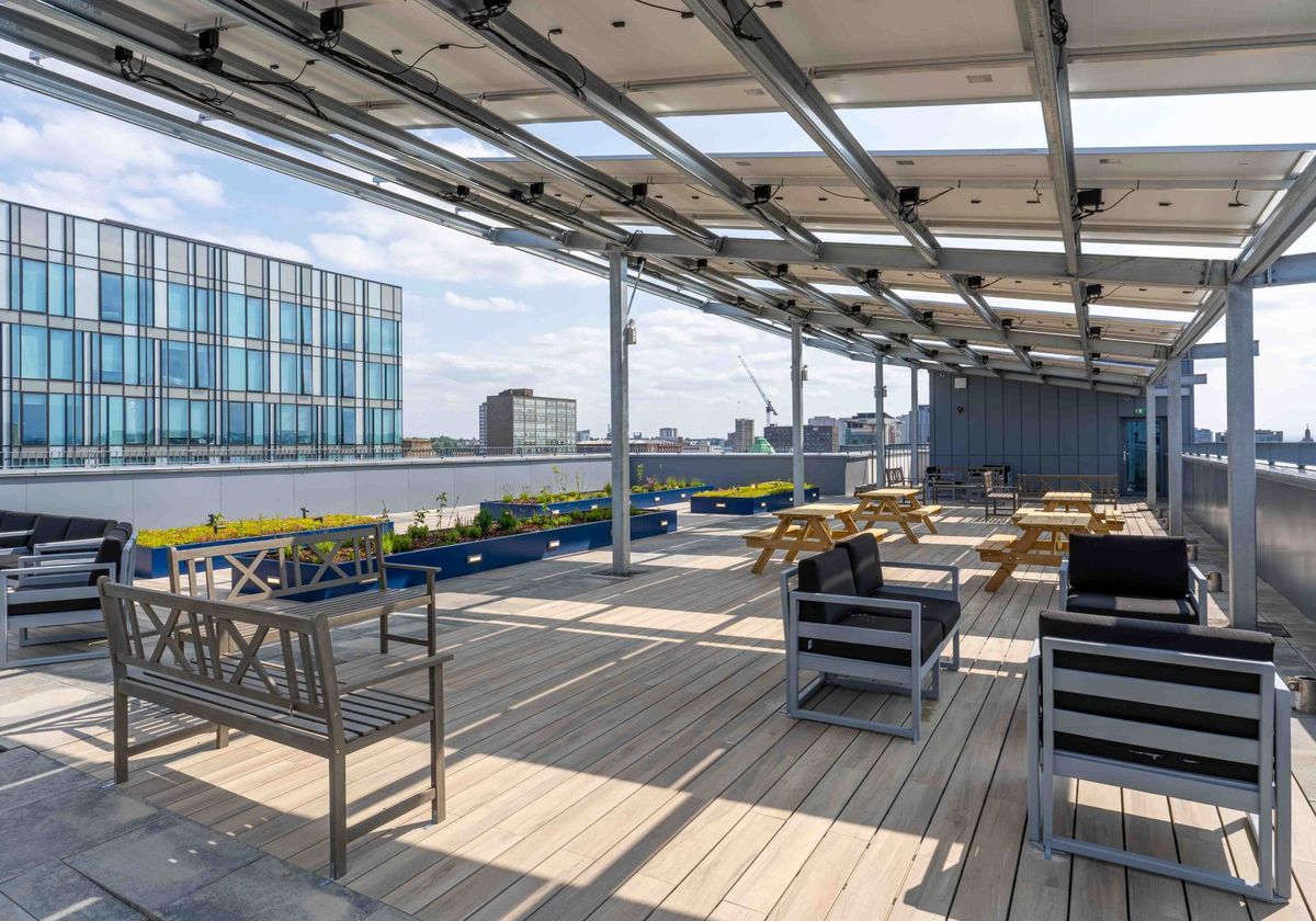 Hall - iQ Cullen House - 5