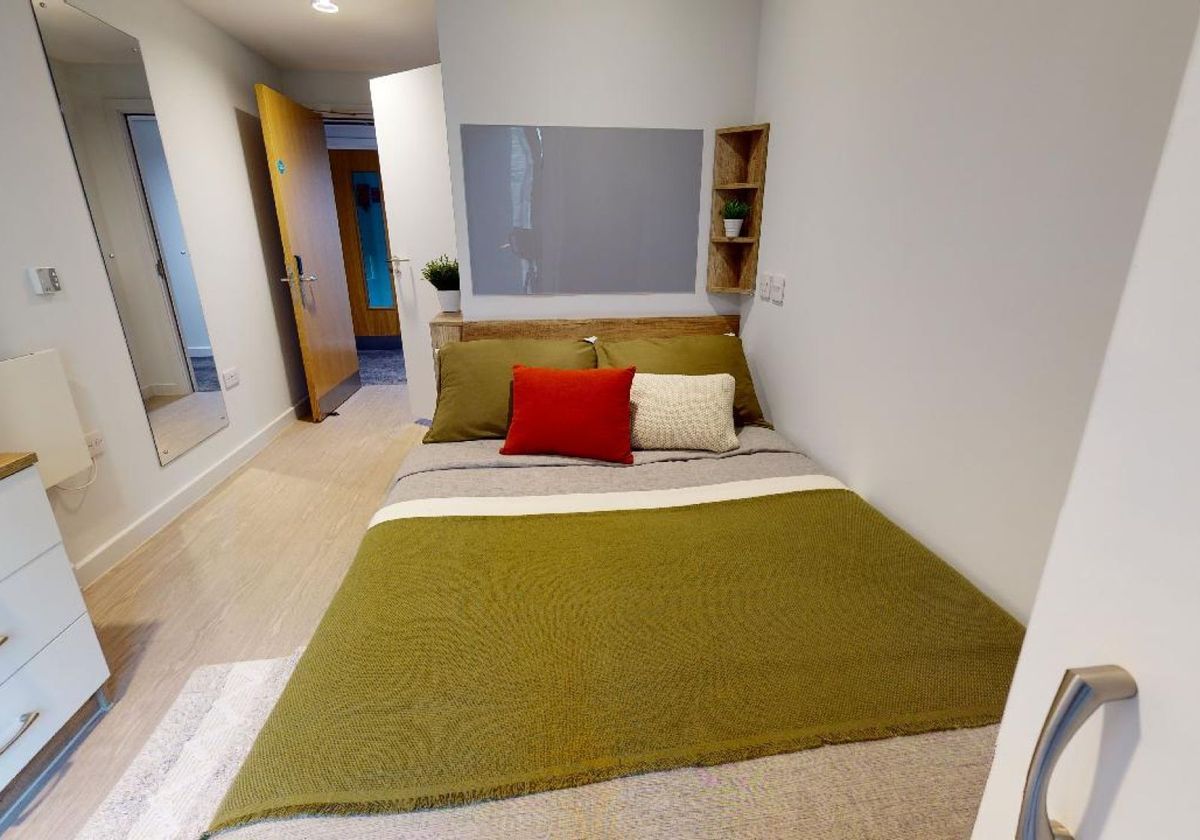 Hall iQ Elgin Place - 0