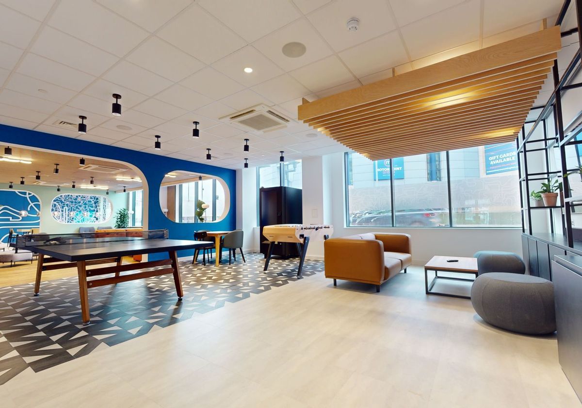 Hall iQ Exchange - 7