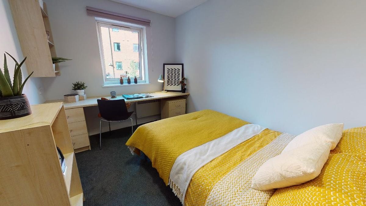 Hall iQ Fiveways House - 5