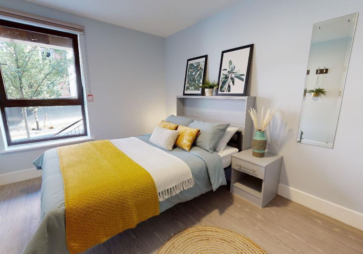 Hall iQ Fountainbridge - 1