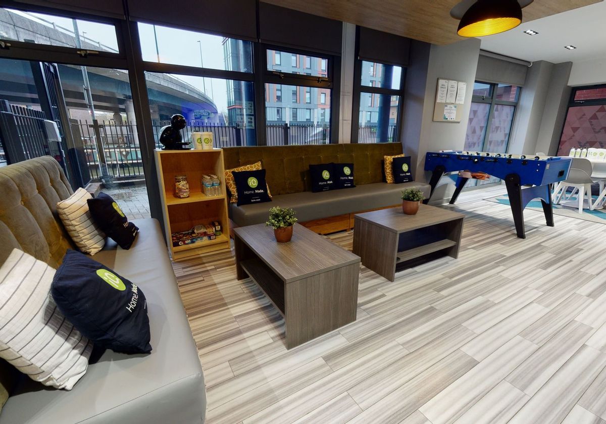 Hall iQ Hayes Wharf - 3