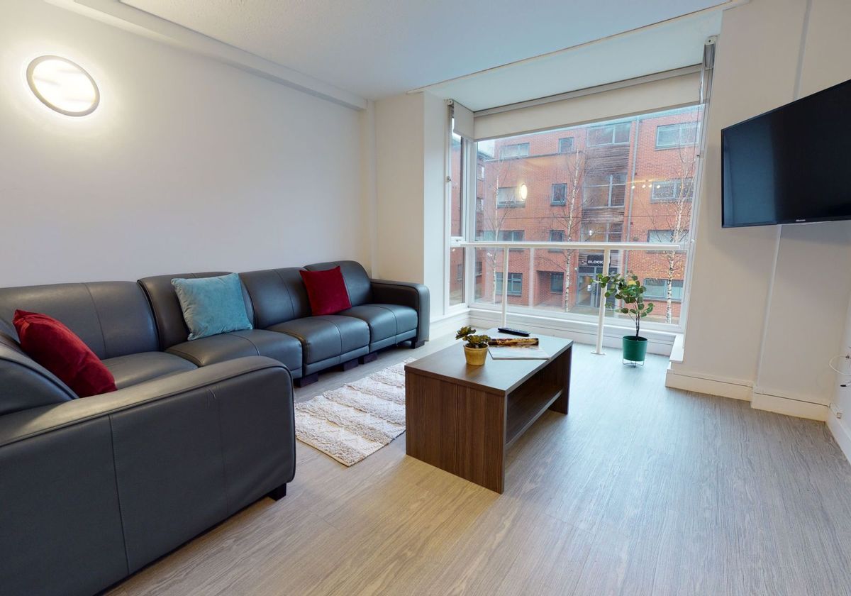 Hall iQ Hayes Wharf - 6