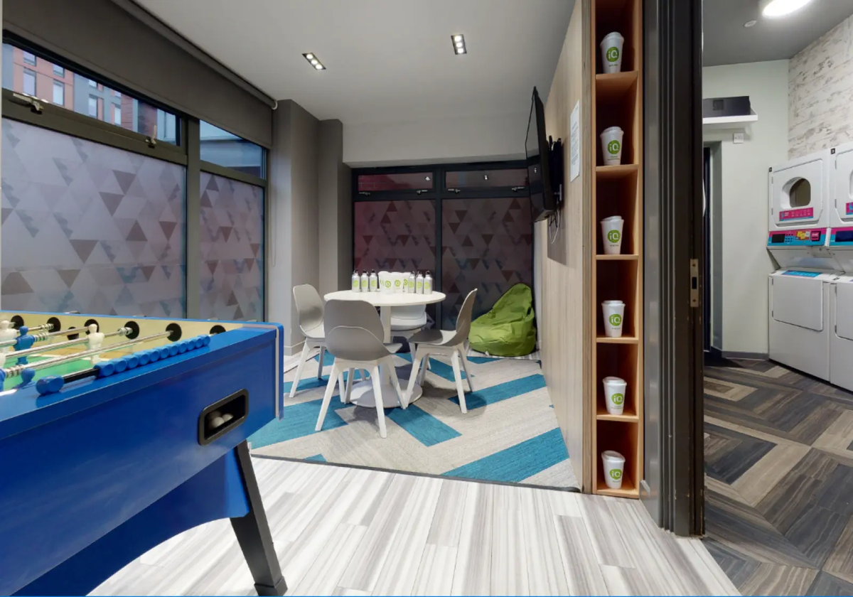 Hall iQ Hayes Wharf - 8