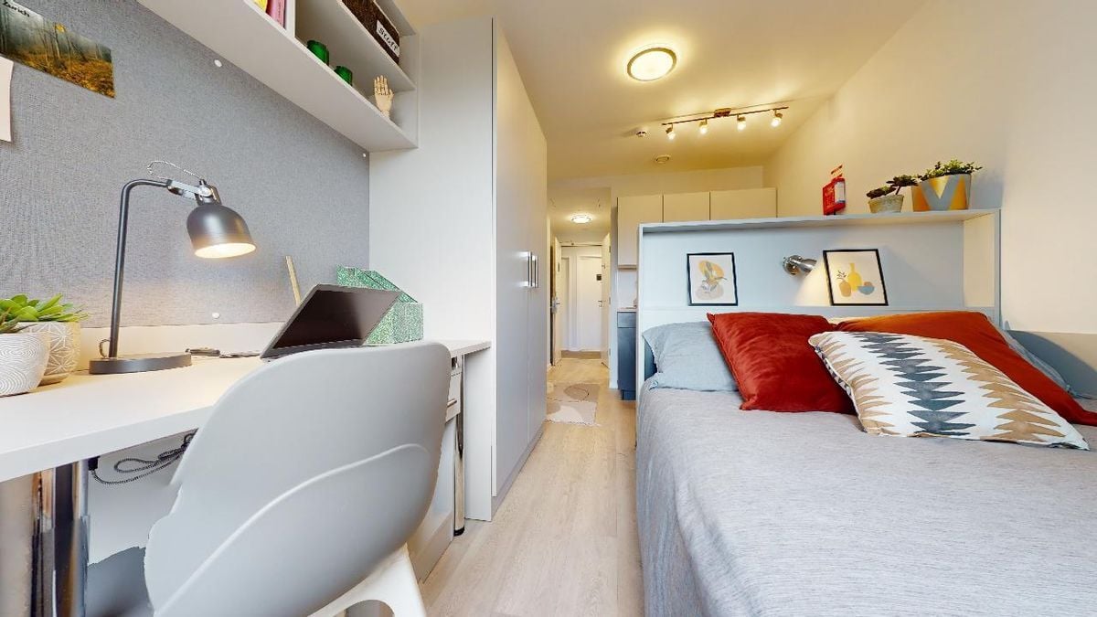 Hall iQ Highbury - 6