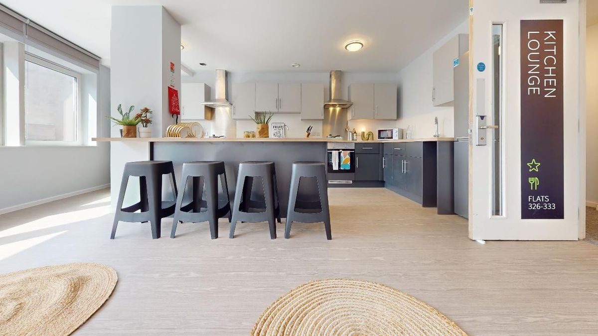 Hall iQ Highbury - 7