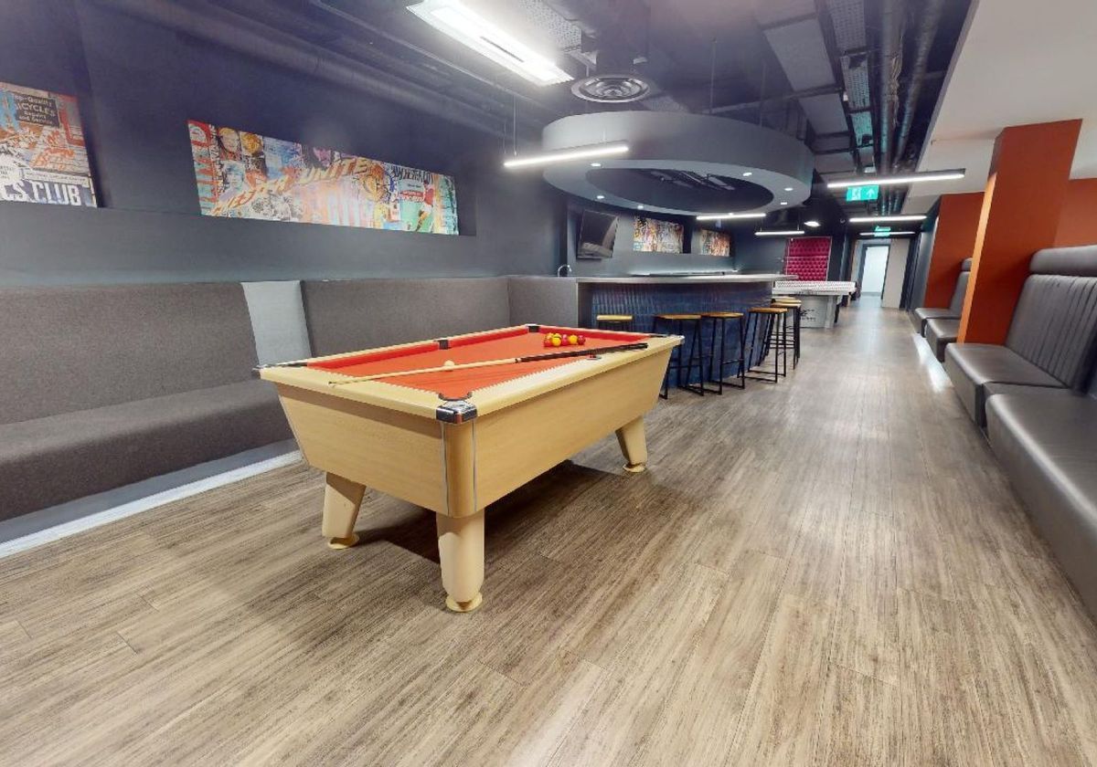 Hall - Hollingworth House - 6