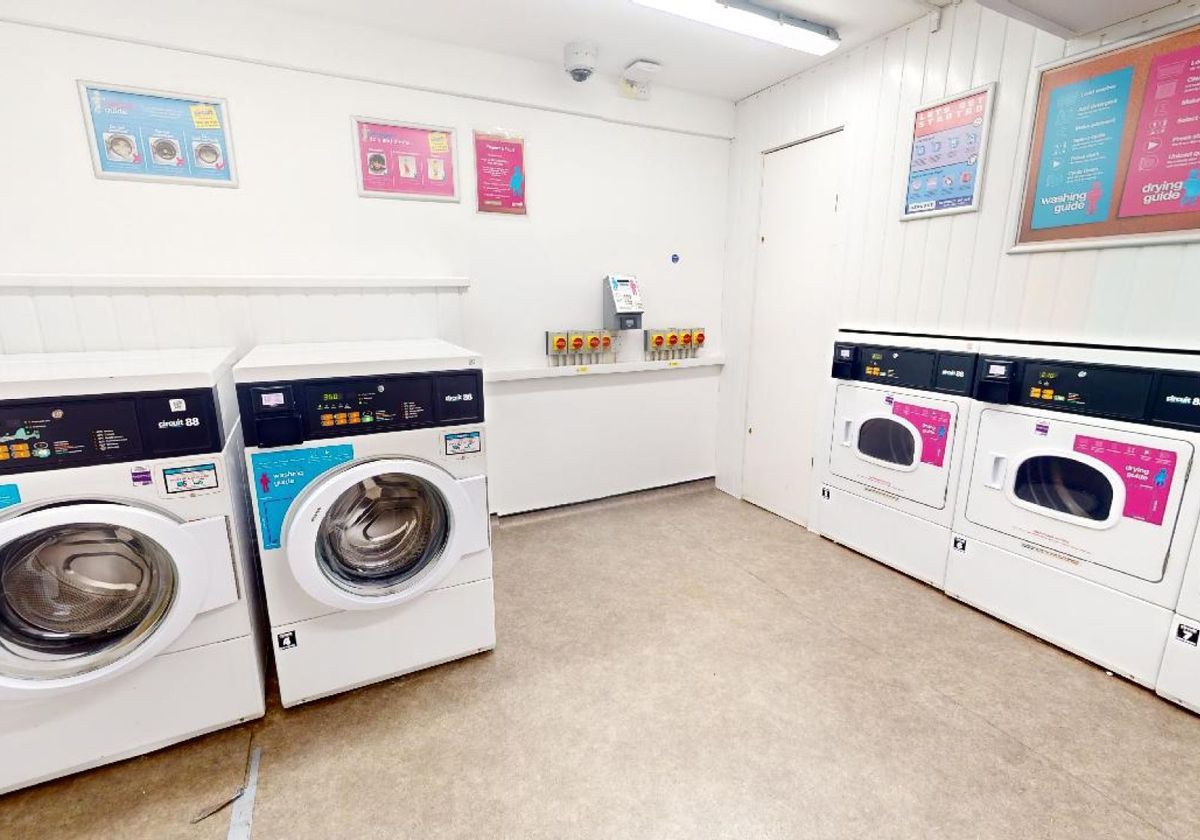 Hall - iQ Hoxton - 1