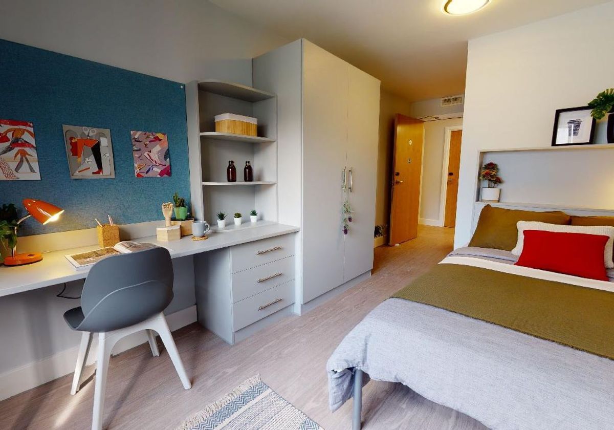 Hall - iQ Hoxton - 7