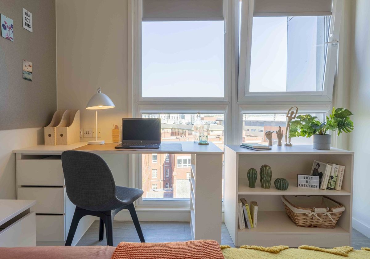 Hall iQ Kerria Apartments - 0