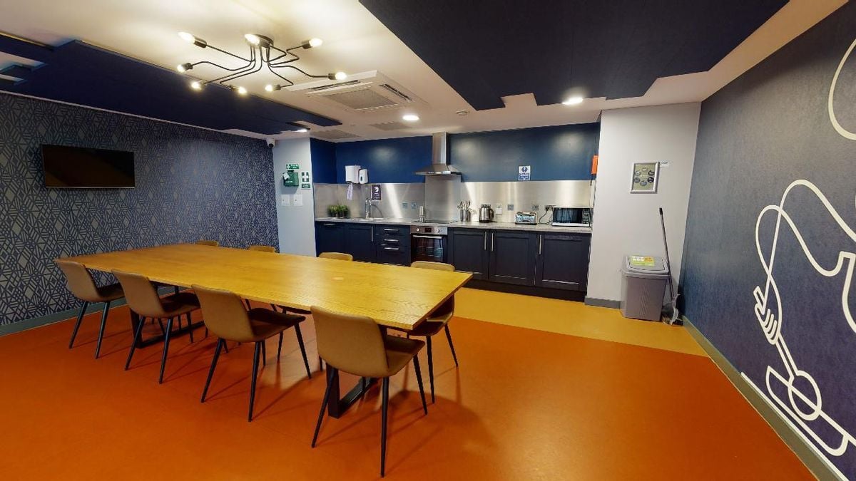 Hall iQ Knight House - 4