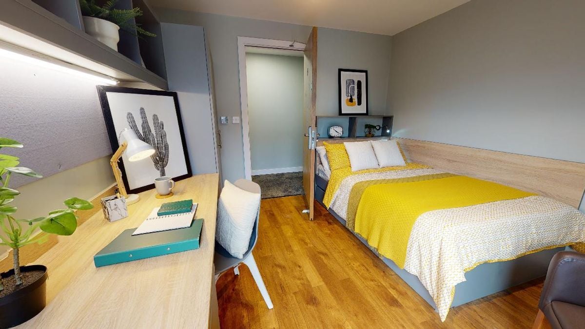 Hall iQ Knight House - 7