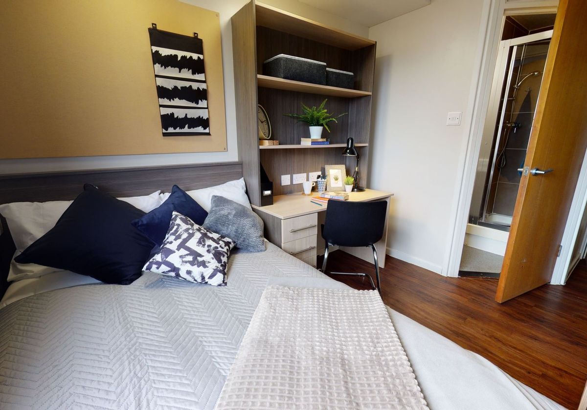 Hall iQ Lambert & Fairfield House - 6