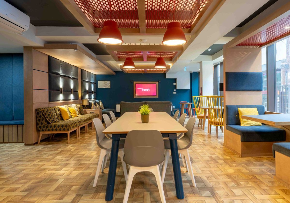 Hall - iQ Magenta House - 3