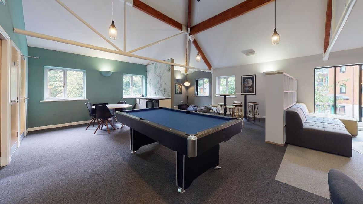 Hall iQ Manchester Gardens - 1