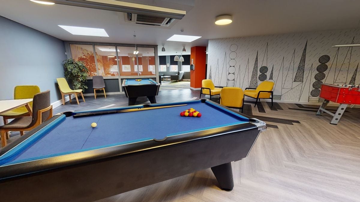 Hall iQ Newtown House - 6