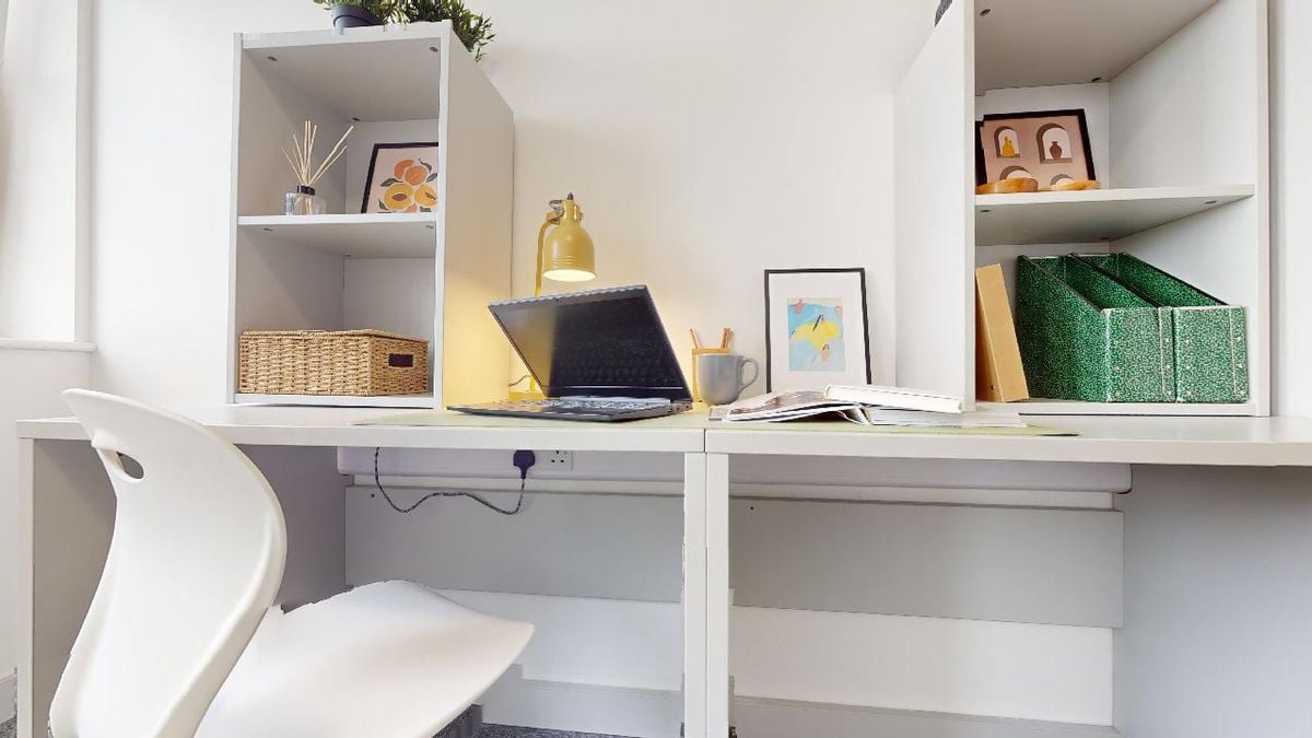 Hall iQ Newtown House - 0