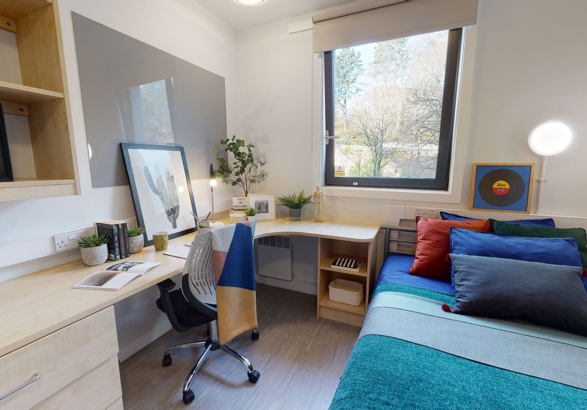 Hall - iQ Parker House - 8