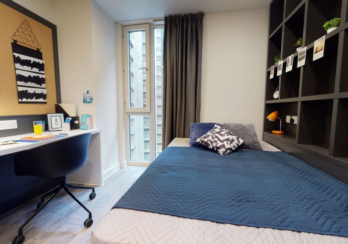 Hall - iQ Shoreditch - 9