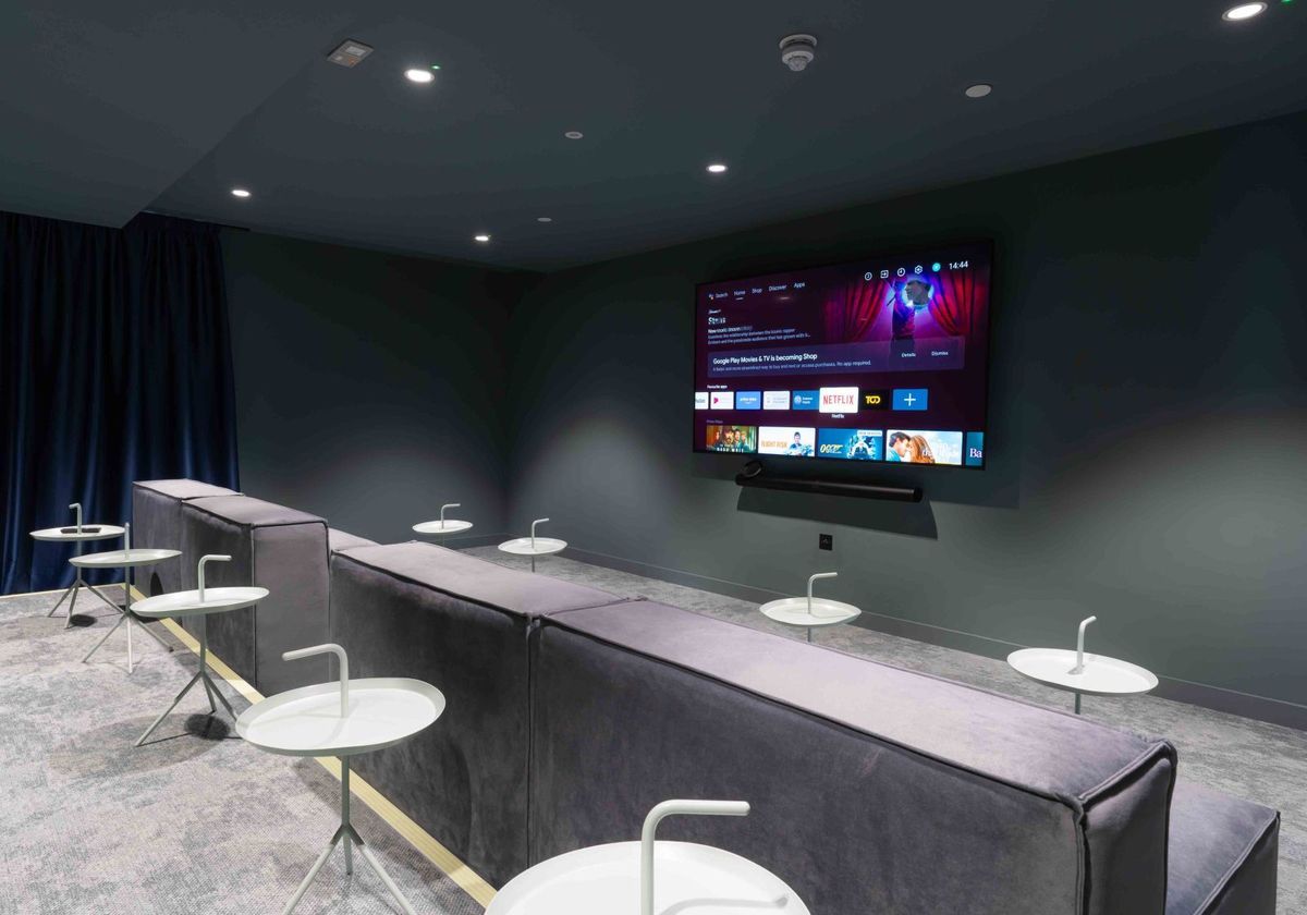 Hall - iQ Shoreditch - 1