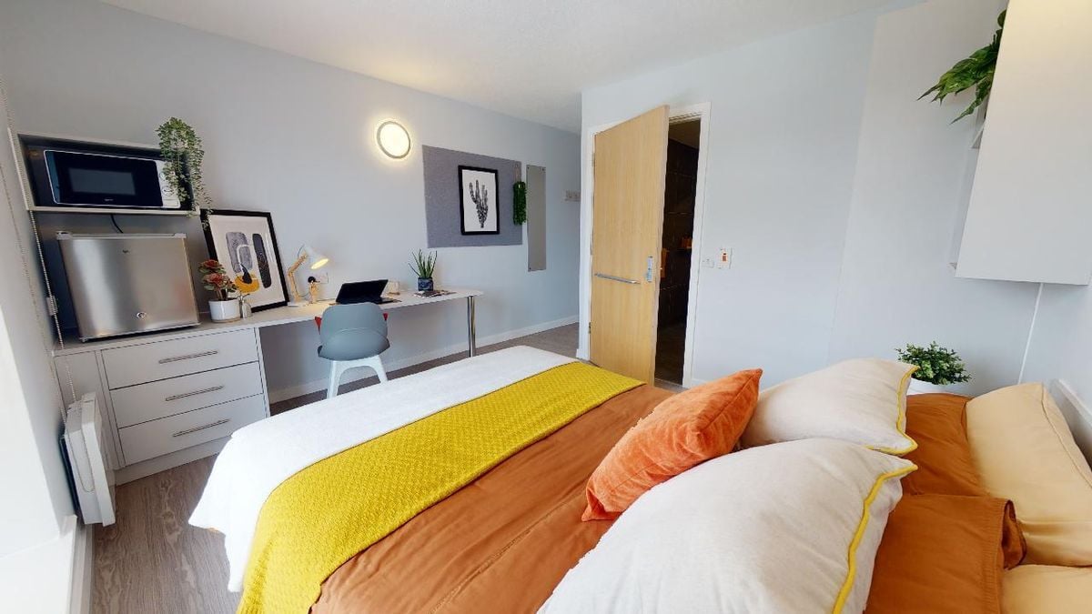 Hall iQ Student Quarter - 6